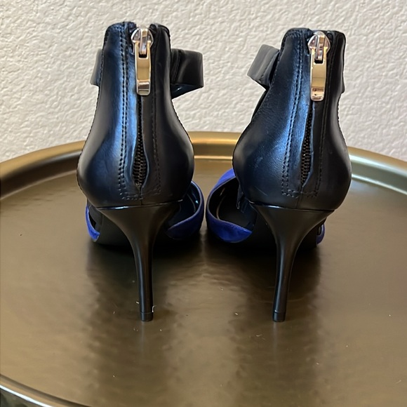 Enzo Angiolini Eacoadi Blue Suede Heels - Picture 7 of 13
